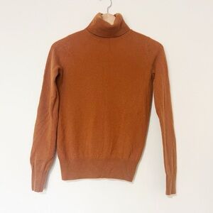 Neiman Marcus Cashmere Collection Turtleneck sweater